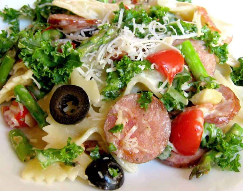 Turkey and Kale Pasta Salad