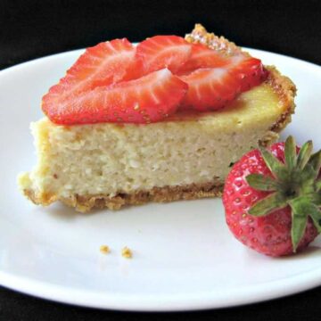 Easy Berry Cheesecake on white plate