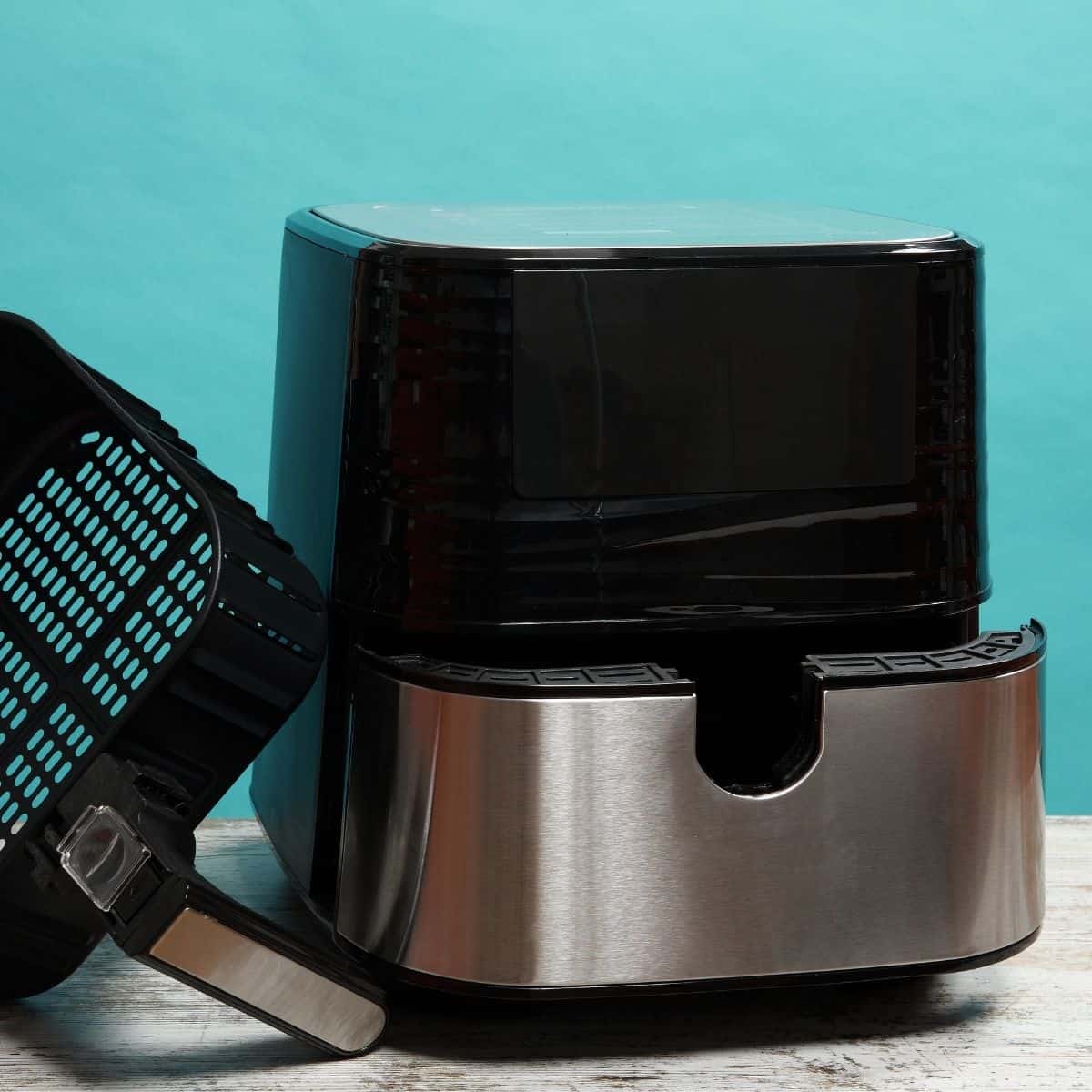 air fryer with basket